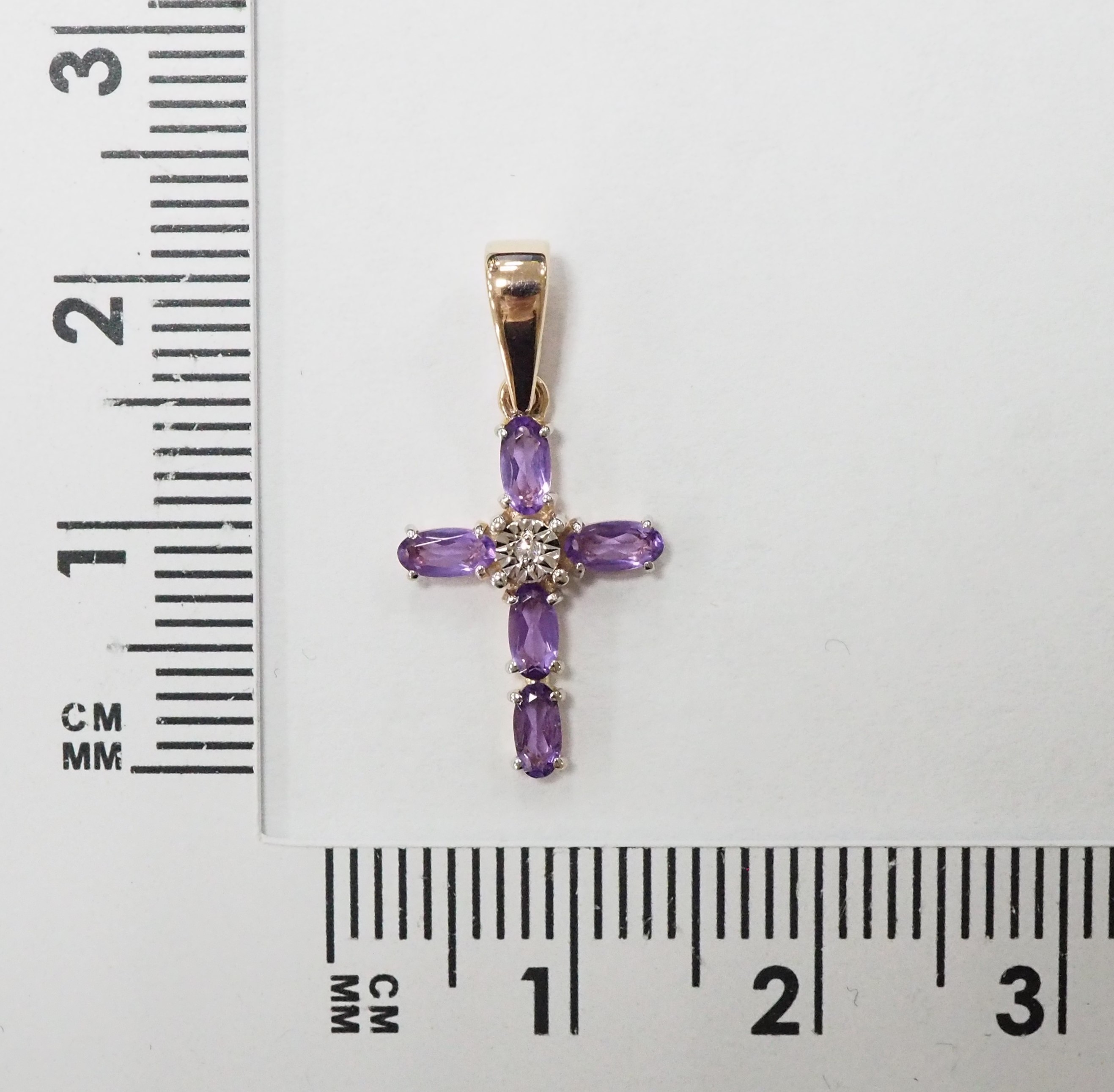Золотая подвеска-крест 585 пробы; родий; с алмазной обработкой; вставки1 Бр.Кр-17 0,003 2/3А; 5 Амет